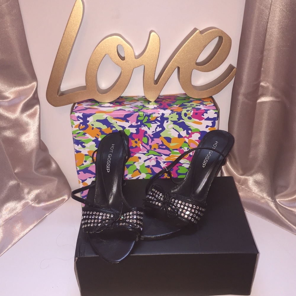 Black 3-3.5 inch sandal with rhinestone strap